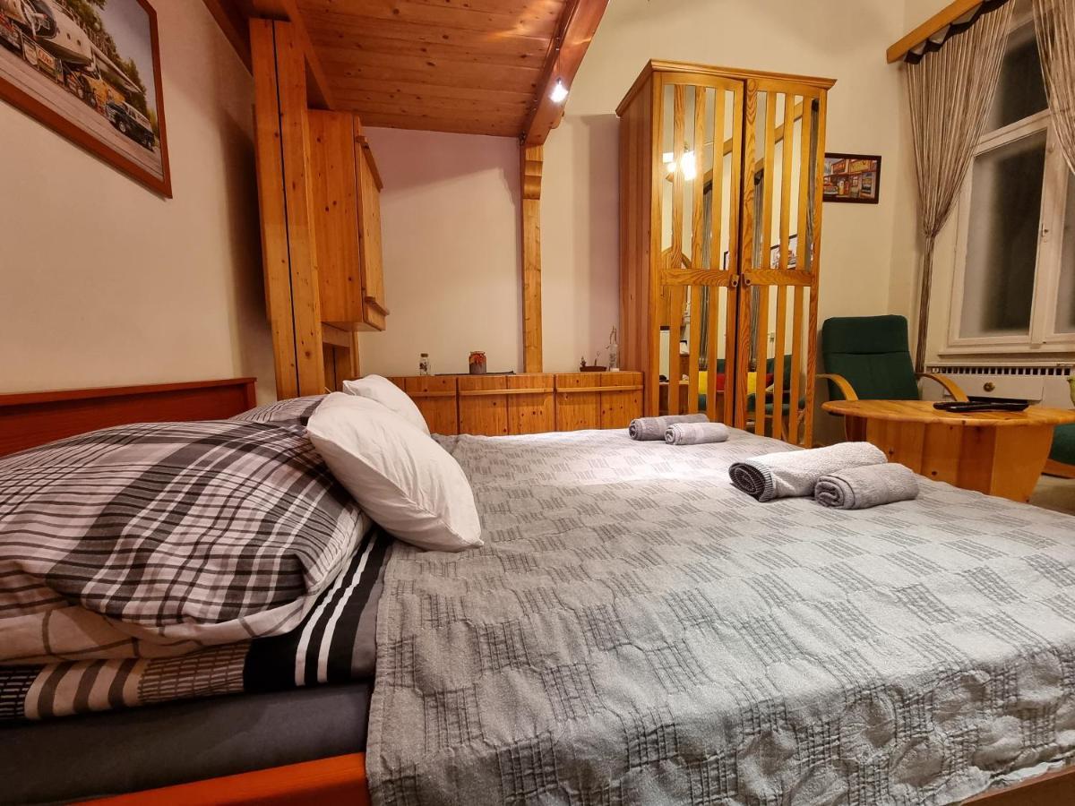 Little Cozy Apartman Miskolc Exterior photo
